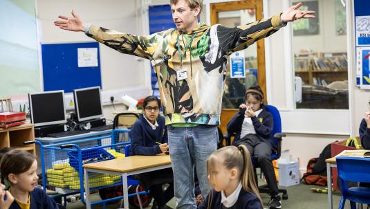 Award-winning poet Toby Thompson leading a school workshop